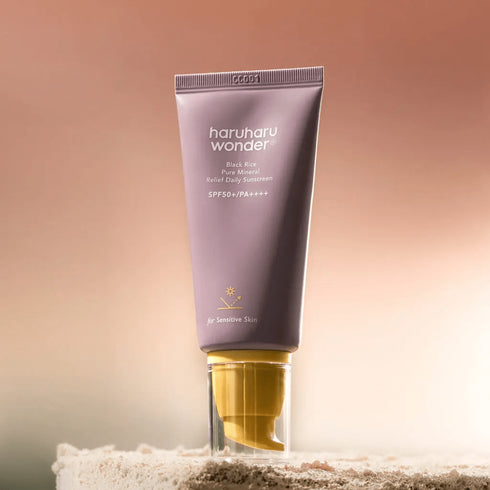 Black Rice Pure Mineral Relief Daily Sunscreen SPF50+/PA++++ - WowSkin Romania