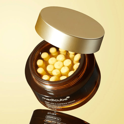Deep Vita C Capsule Cream, 50 ml - WowSkin Romania Redă vitalitatea pielii cu Medicube Vita C Capsule Cream – formulă concentrată pentru estomparea petelor pigmentare și îmbunătățirea texturii tenului. wowskin.ro