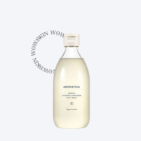 Bucură-te de un duș relaxant cu Aromatica Serene Body Wash cu lavandă și măghiran, formulă vegană calmantă pentru piele sensibilă.