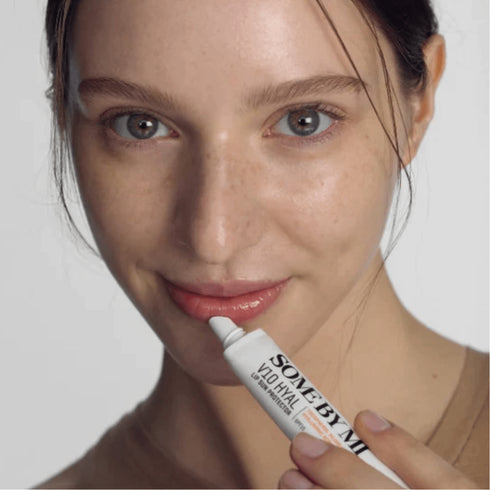 V10 HYAL Lip Sunprotection SPF15 - WowSkin Romania