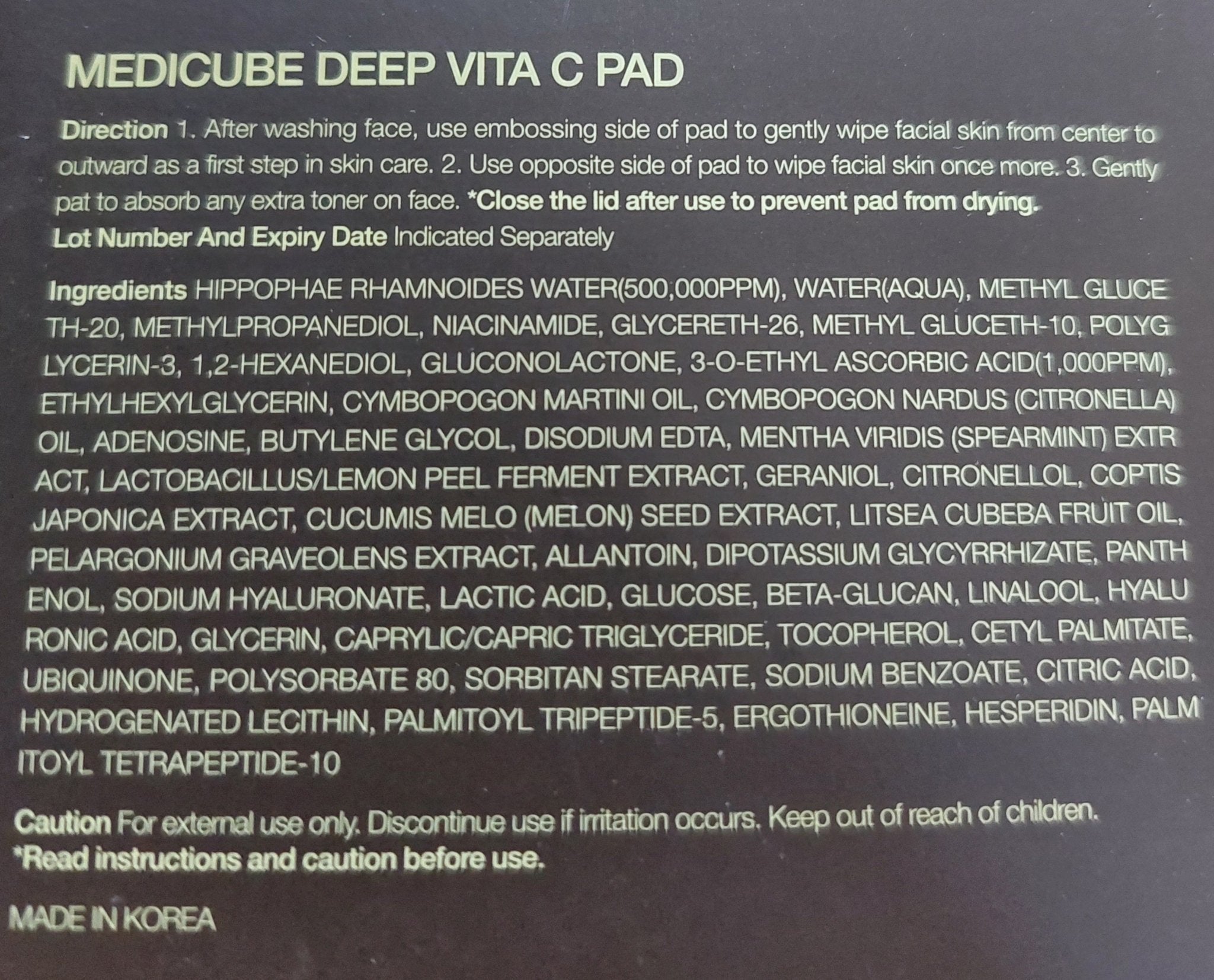 Vitamina C, acid hialuronic și niacinamidă într-o singură dischetă! Medicube Deep Vita C Pad oferă curățare, hidratare și luminozitate într-un pas simplu. wowskin.ro