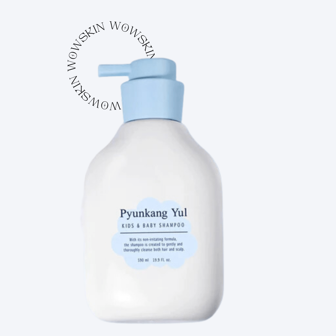 Șamponul Pyunkang Yul Kids & Baby este ideal pentru îngrijirea părului și scalpului bebelușilor. Șampon curăță eficient, fiind potrivit pentru pielea sensibilă a bebelușilor. Pyunkang Yul Kids & Baby Shampoo oferă o curățare blândă, lăsând părul bebelușilor moale și sănătos. Ambalajul de 590 ml asigură o utilizare îndelungată, fiind perfect pentru rutina zilnică de îngrijire a bebelușilor. Alege Pyunkang Yul Kids & Baby Shampoo pentru a oferi cea mai bună protecție și curățare pentru părul bebelușilor 