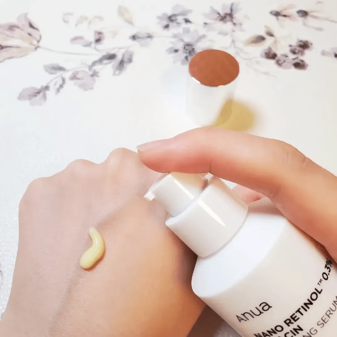 Îngrijire intensivă cu Anua Retinol 0.3% + Niacin Serum – ideal pentru pori dilatați, riduri fine și piele ternă. Formulă coreeană blândă, potrivită și pentru ten sensibil.