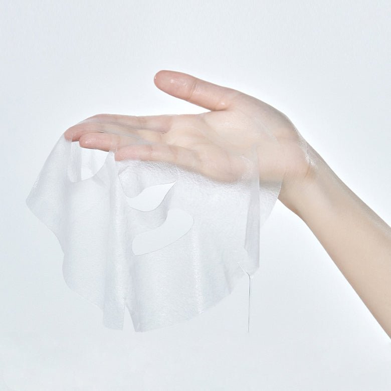 Bifida Mask Pack Descoperă esența frumuseții minimaliste cu pachetul de măști Bifida de la Mixsoon. Fiecare foaie de 26 g este îmbibată într-un ser puternic ce conține lizat de ferment bifida, renumit pentru proprietățile sale reparatoare. Acest pachet de măști promite să îmbunătățească rezistența și repararea pielii, lăsând-o vizibil moale, suplă și revitalizată. Ideal pentru o sesiune de răsfăț, Mixsoon Bifida Mask Pack este secretul tău pentru un ten hrănit și strălucitor.