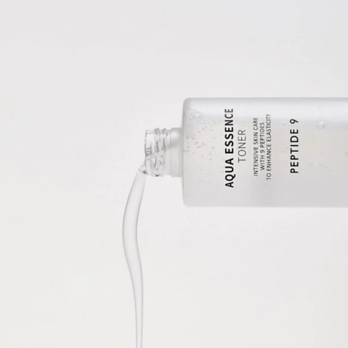 Toner for the face with a complex of 9 mini peptides