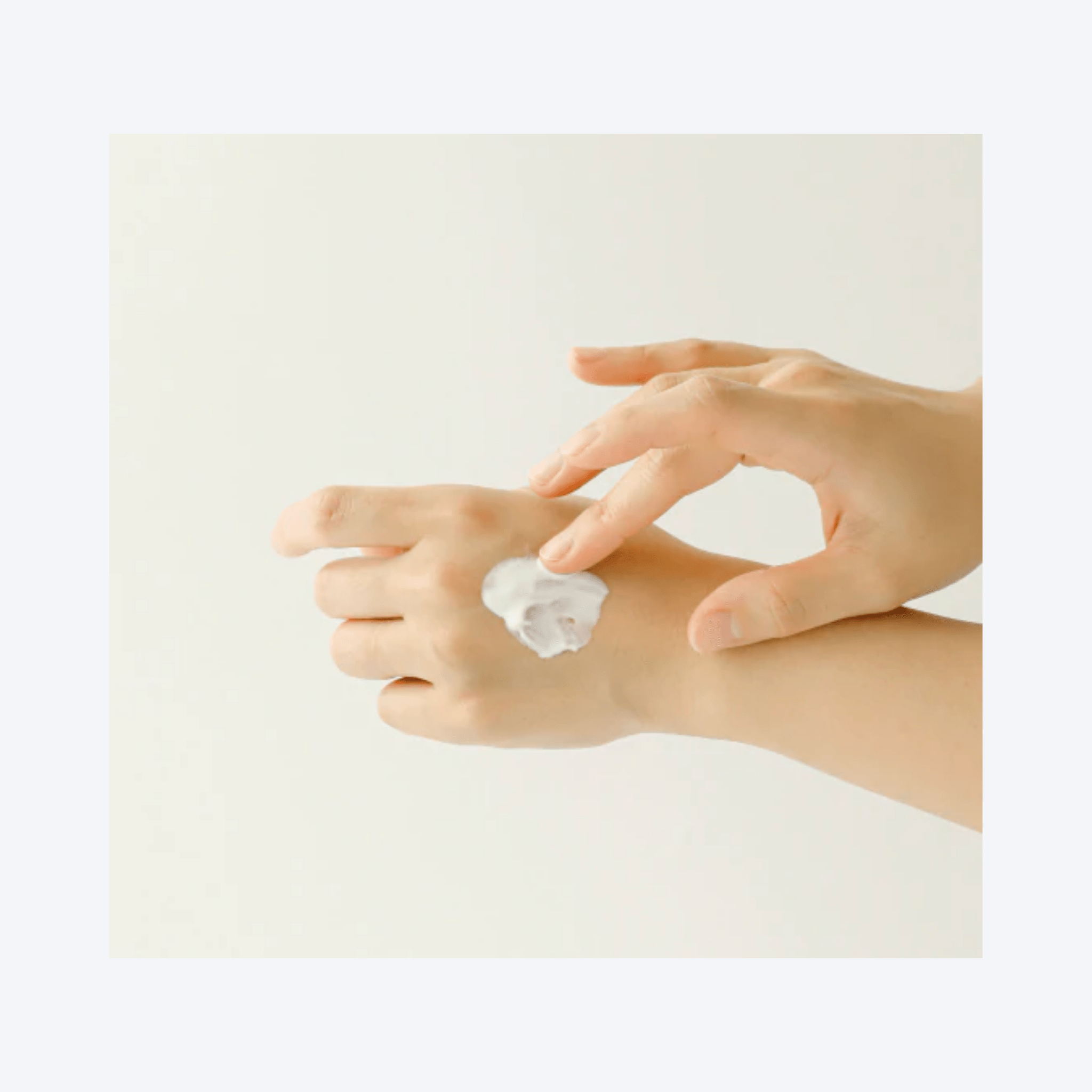 Protejează-ți pielea cu Beauty of Joseon Relief Sun SPF50 cu orez și probiotice.
Textură lejeră, finish natural și formulă fără filtre iritante. wowskin.ro